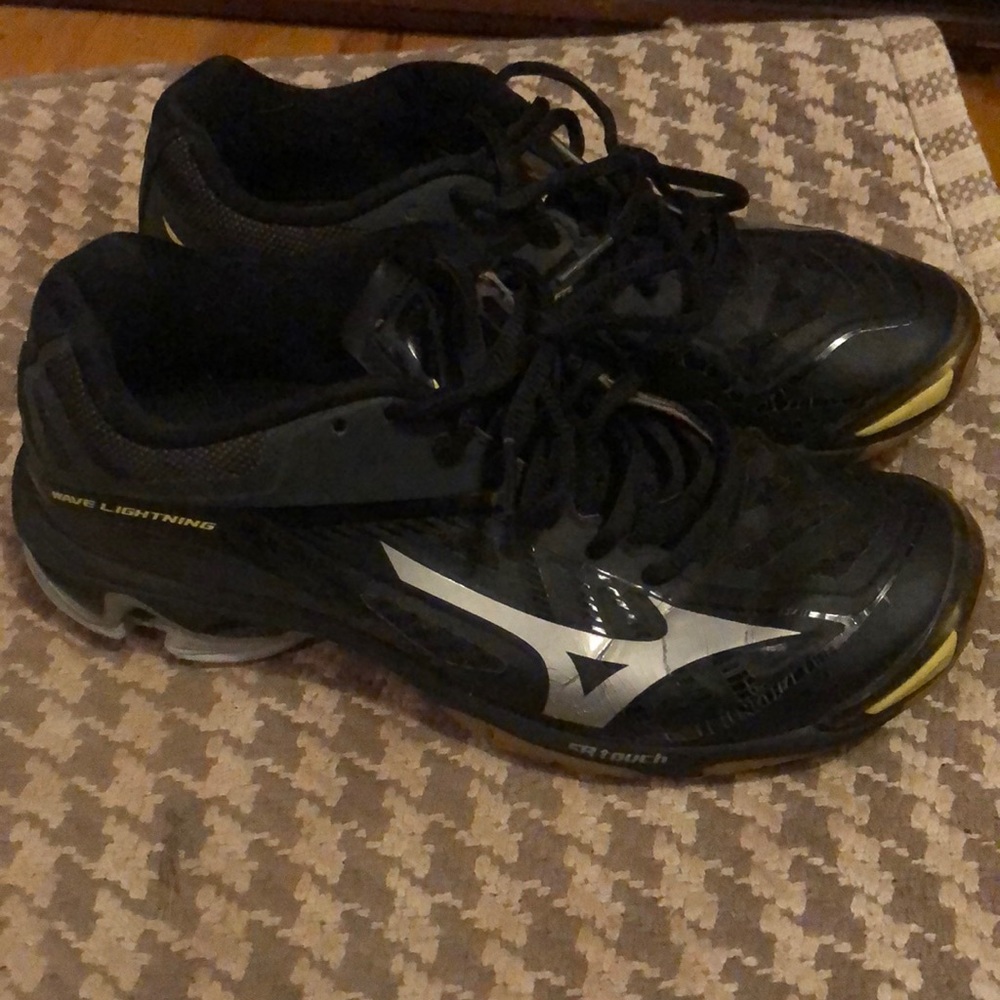Mizuno running shoes, women’s